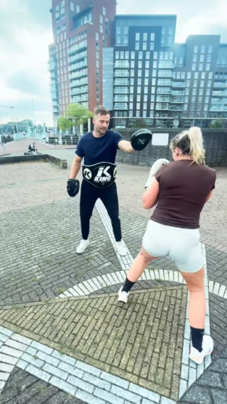 Ervaar Personal training in Dordrecht!

#personaltrainer #personaltraining #fitdordrecht #fitcoach #fitnl #fitnessmotivation #gezondleven #fitlifestyle #afvallenmetbegeleiding #sterkerworden #krachttraining #gezondafvallen #fitmetcoach #sportcoaching #padstraining #bokstraining #boxingworkout #boxingpadwork #boksenisleven #kickboks #fighttraining #boxingmotivation #boxingdrills #boxingfitness #bokstrainer #boxinglifestyle #sparring #shadowboxing #boxingfocus
